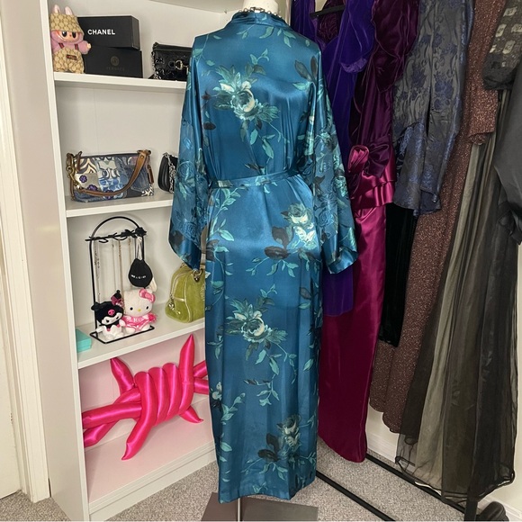 Blue Kimono Robe - Picture 5 of 6